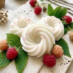 Fondants parfumés Framboise sauvage - en cire végétale coulée à la main - Niõ Fondants parfumés Framboise sauvage - en cire végétale coulée à la main - Niõ