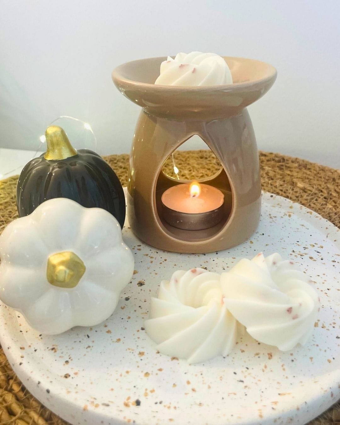 Coffret découverte Brûle Parfum TERRA - Brûle-parfum et fondants parfumés - Niõ Coffret découverte Brûle Parfum TERRA - Brûle-parfum et fondants parfumés - Niõ