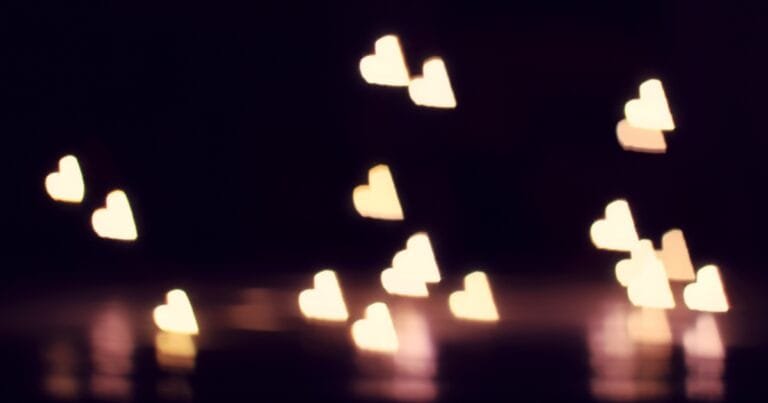 Soirée romantique : 10 idées géniales pour la soirée en amoureux (avec sélection de parfums créateurs d'ambiance intime) 8 Soirée romantique - 10 idées géniales pour la soirée en amoureux (avec sélection de parfums pour une ambiance intime)