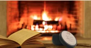 cheminée en appartement - bougie parfumée artisanale au coin du feu pour bien-être chez soi