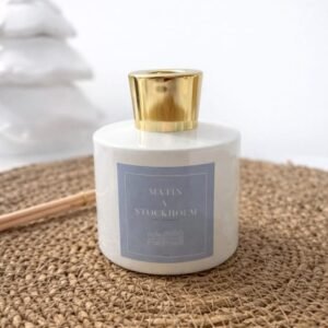 Diffuseur de parfum à bâtonnets Fleur de Coton- Matin à Stockholm-Collection Carnet de Voyage - Niõ Diffuseur de parfum à bâtonnets un Matin à Stockholm - Fleur de Coton
