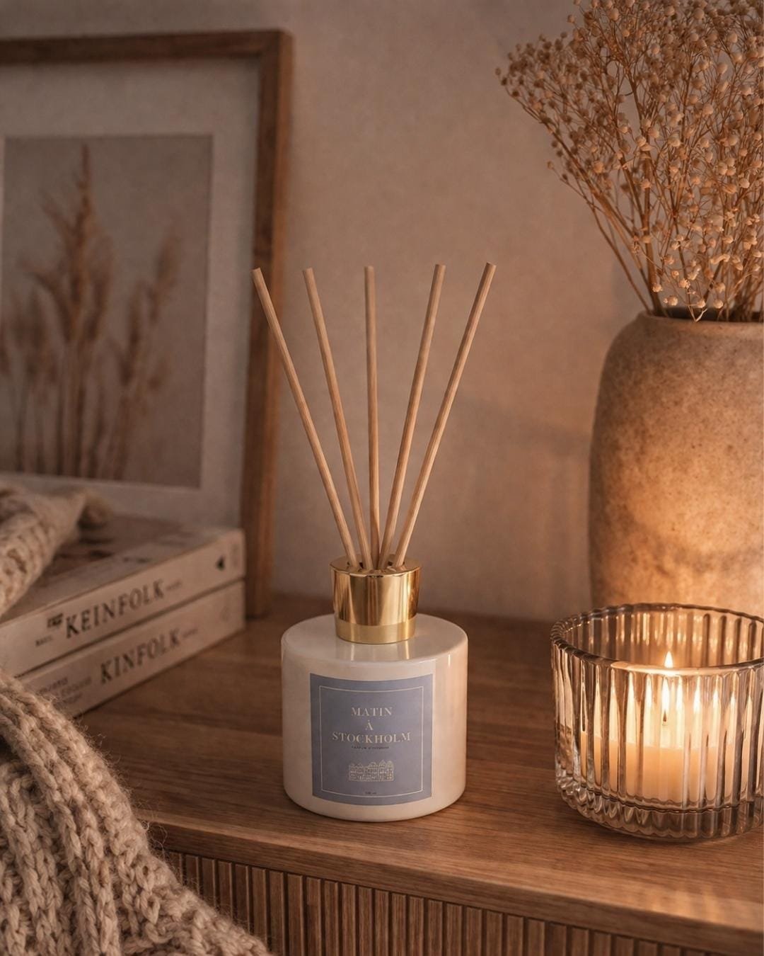 Diffuseur de parfum à bâtonnets Fleur de Coton- Matin à Stockholm - Premium - Niõ Diffuseur de parfum à bâtonnets un Matin à Stockholm - Fleur de Coton