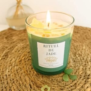 Bougie parfumée avec Bijou - Pierres de Jade - Artisanale - Nio par N'importe où Bougie parfumée avec Bijou - Pierres de Jade - Artisanale - Nio par N'importe où