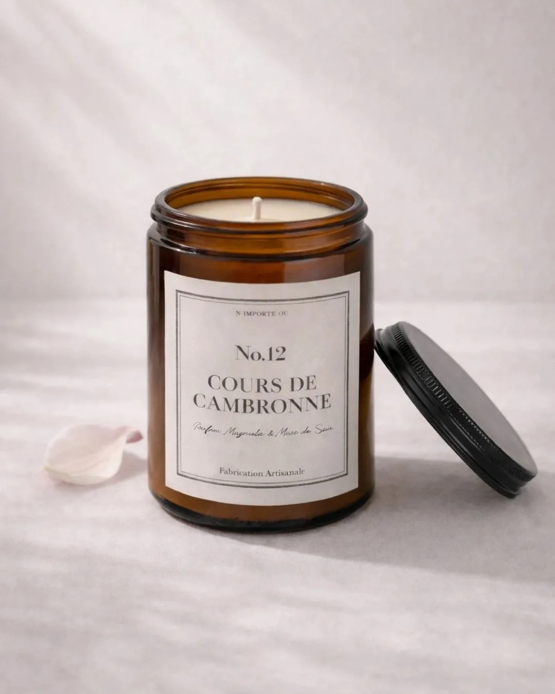 Bougie parfumée Magnolia & Musc de Soie -12 Cours de Cambronne - Fait Main - Niõ